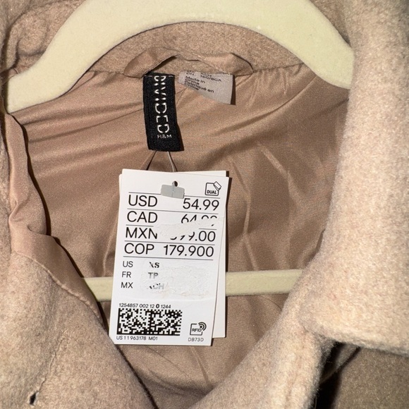 Divided Tan Jacket - Picture 3 of 4